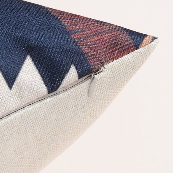 $5️⃣for$2️⃣5️⃣ Aztec print throw pillow cover - Picture 2 of 5